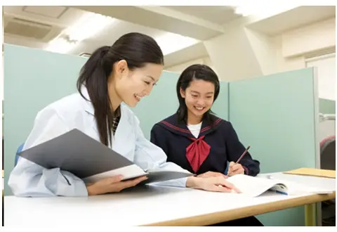 ユリウス 国立私立小学校