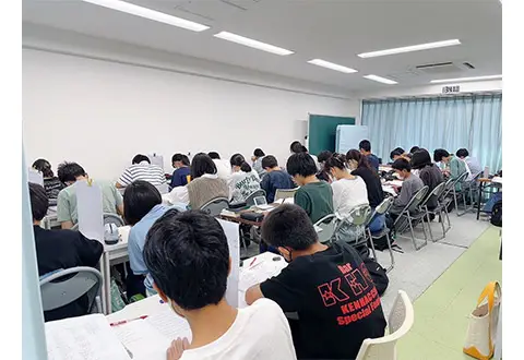 緑区の学習塾　さくら予備校 