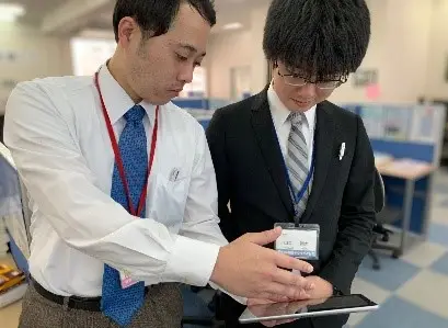 加茂中学校前教室