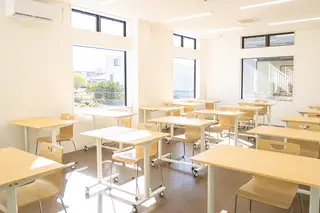 ぐんぐんのび〜る塾 みよし校